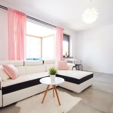 New & Cosy Near City Centre :) アパート